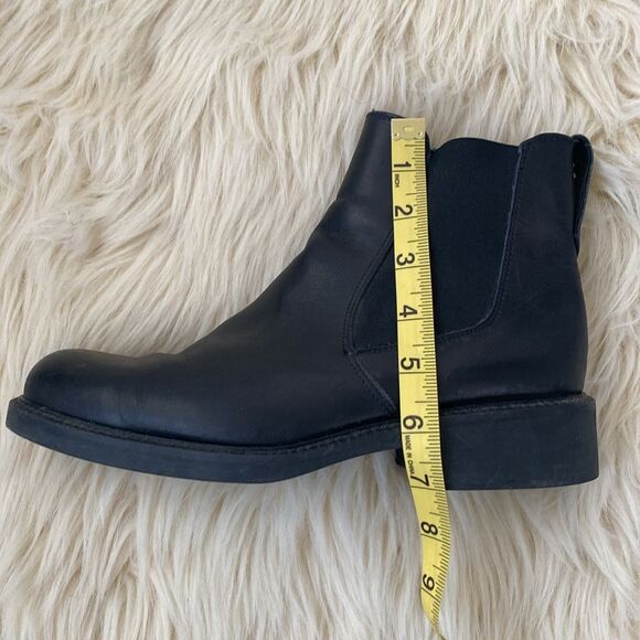 Roots Black Leather Ankle Boots Made in Canada US sz 8 Casual Emo Like New - Picture 8 of 12